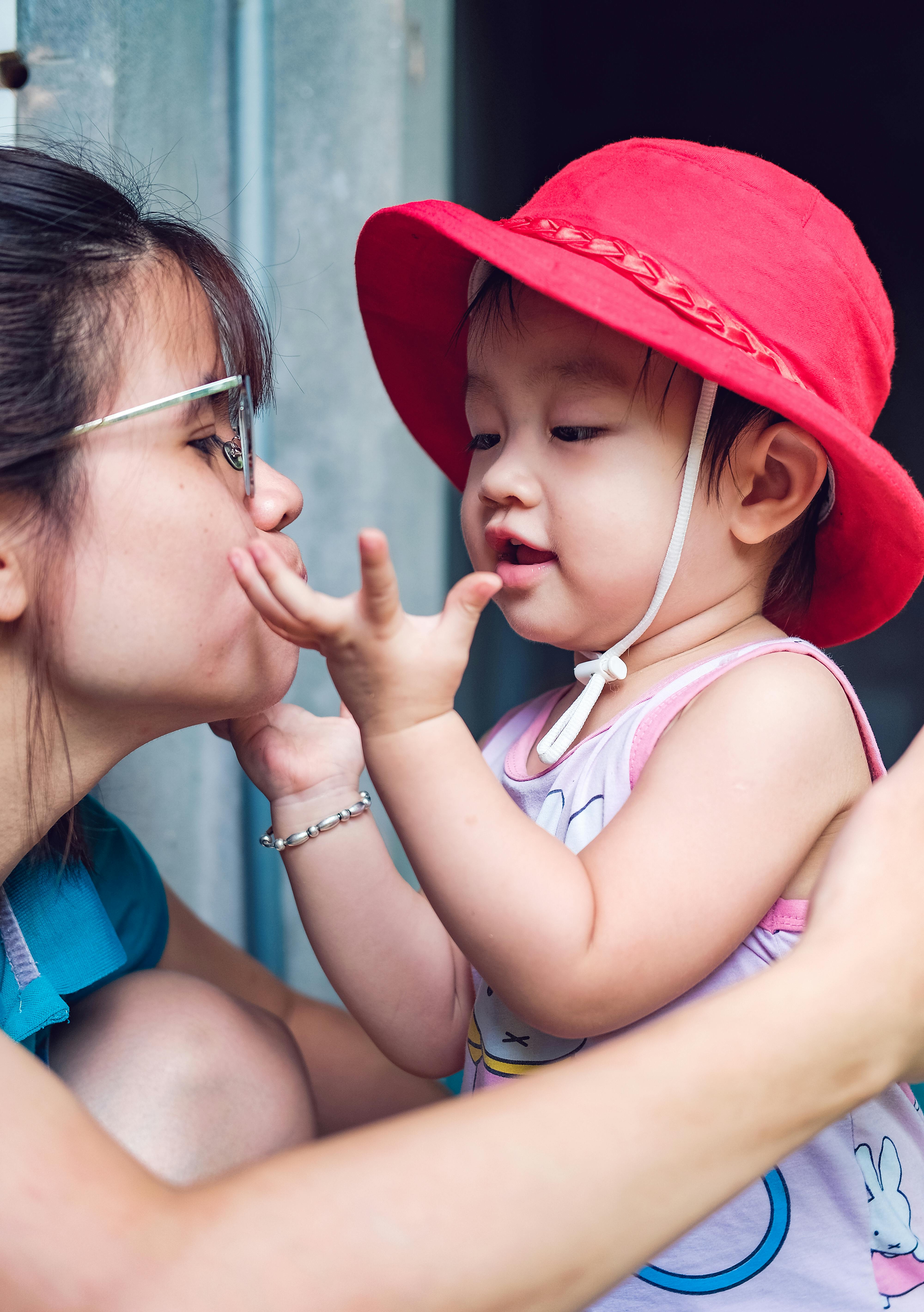 Building Trust: How to Establish a Strong Relationship with Your Babysitter