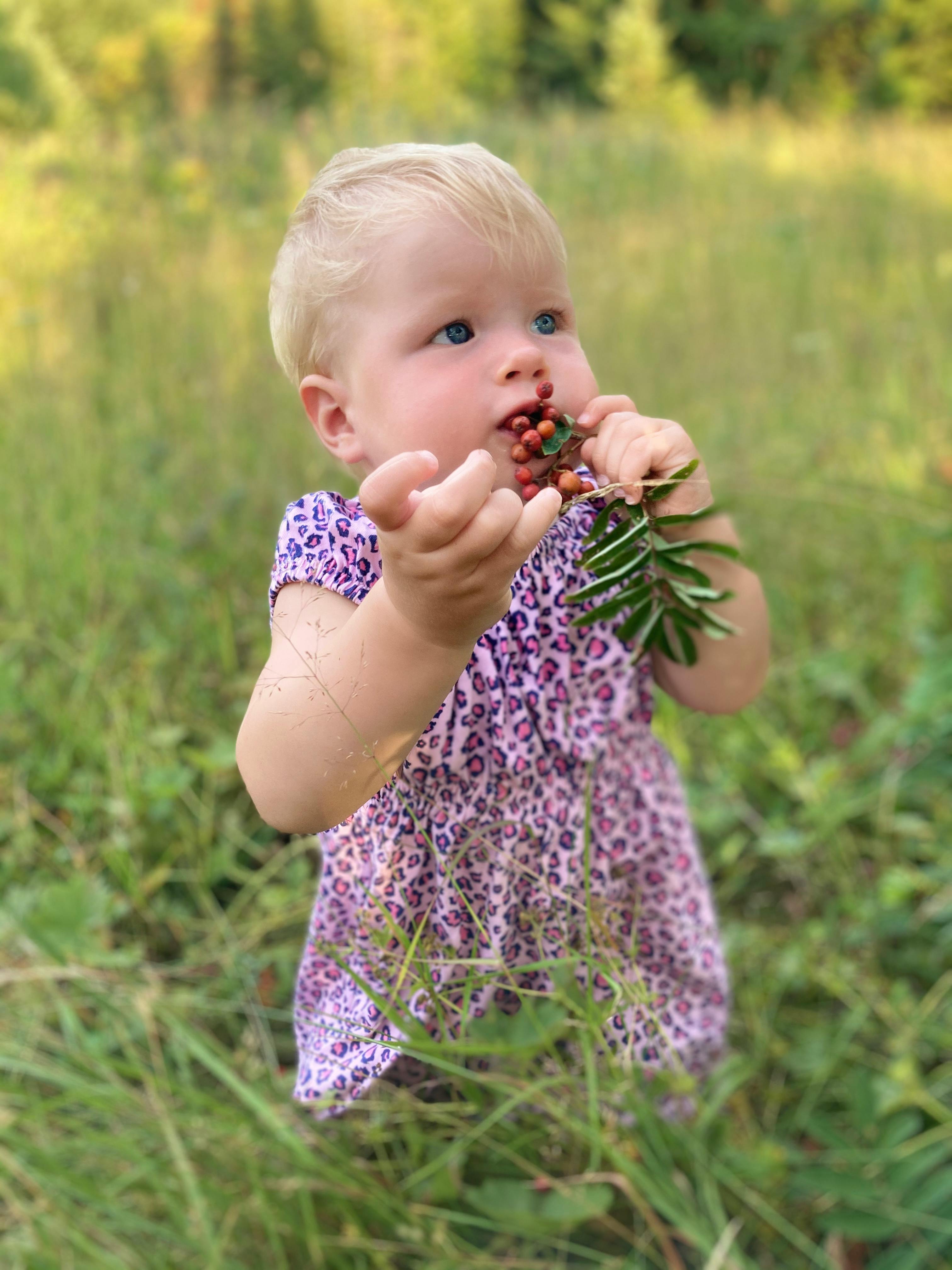 Building Trust with Your Babysitter: Tips for Fostering a Strong Relationship