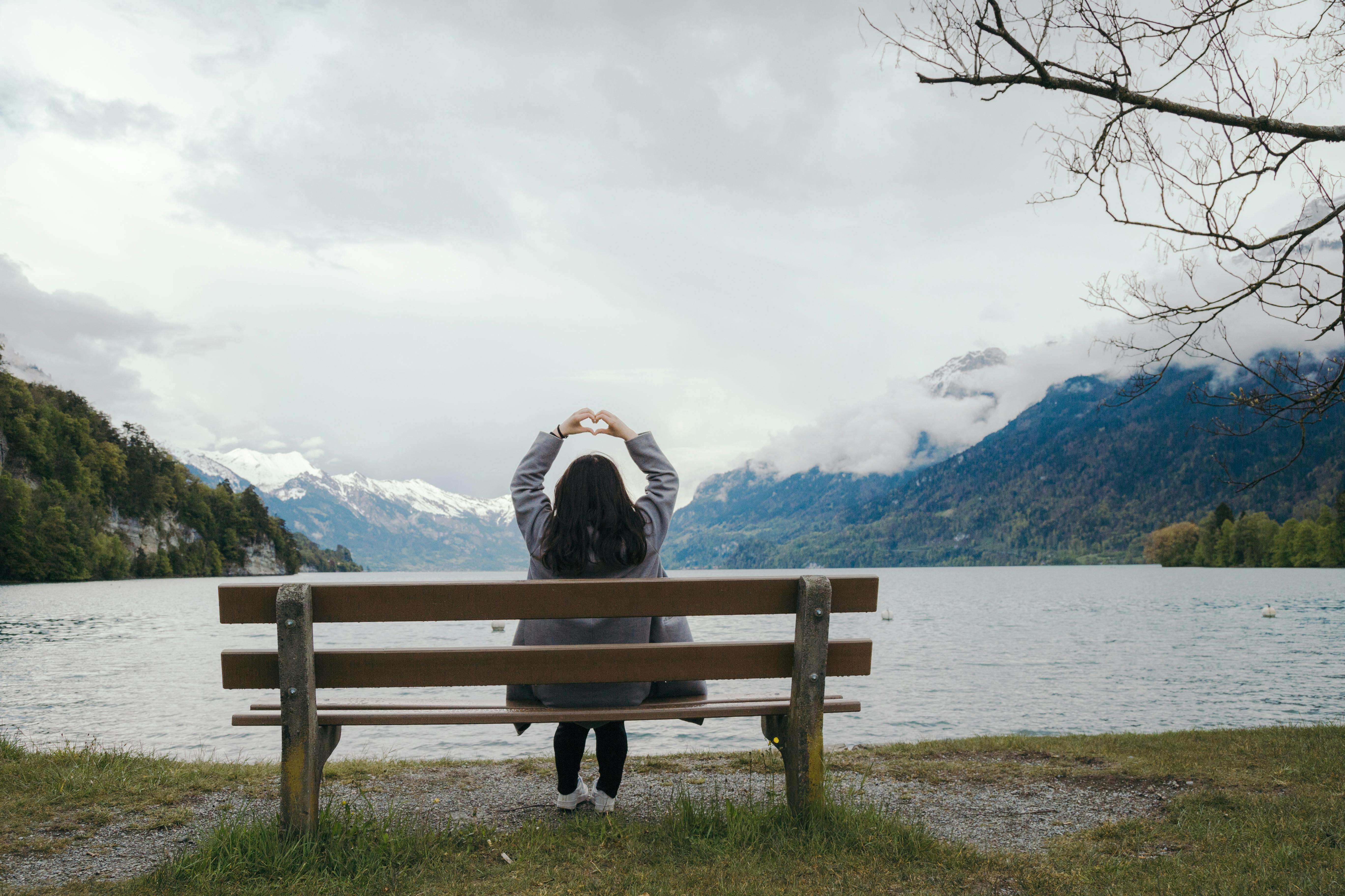 Building Trust with Your Babysitter: Tips for Open Communication and Feedback