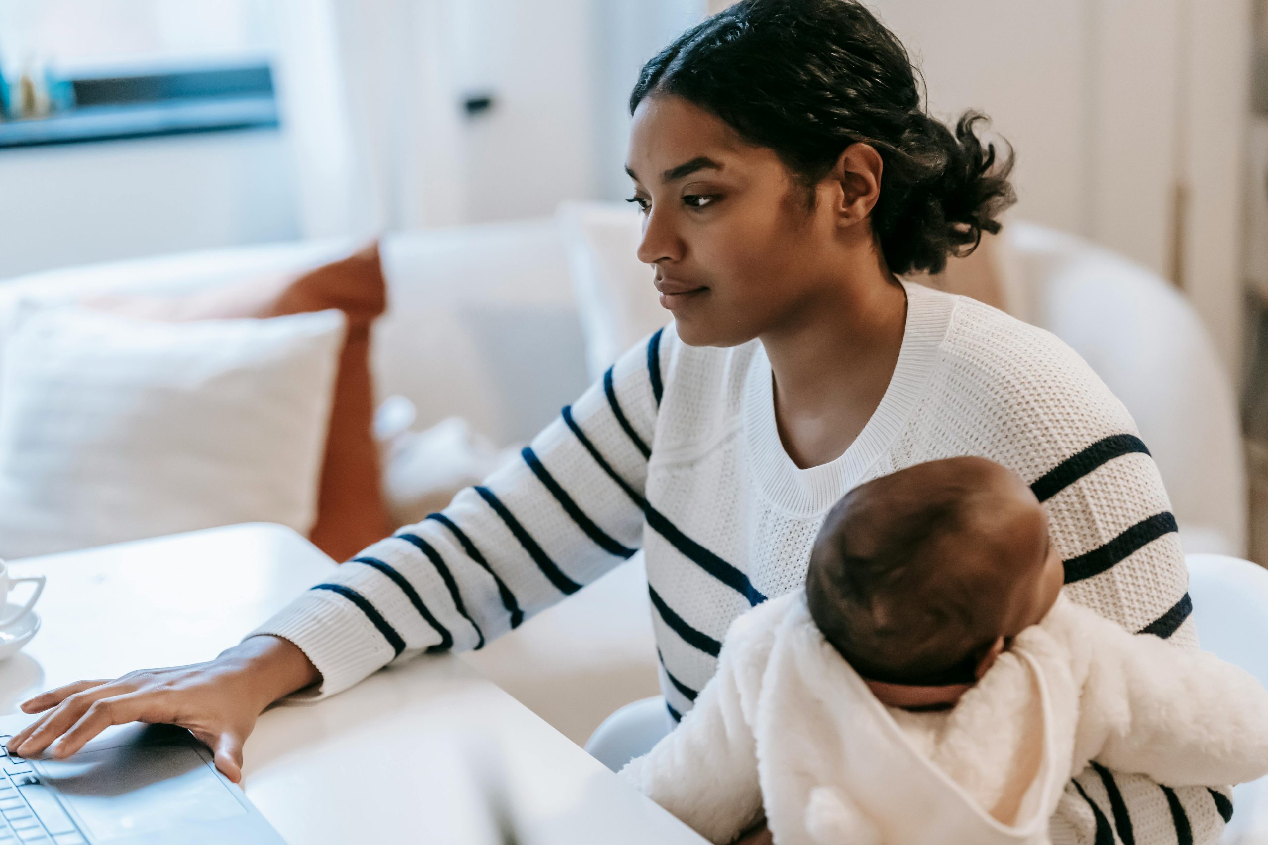 The Top 5 Ways Babysitting Services Benefit Employers