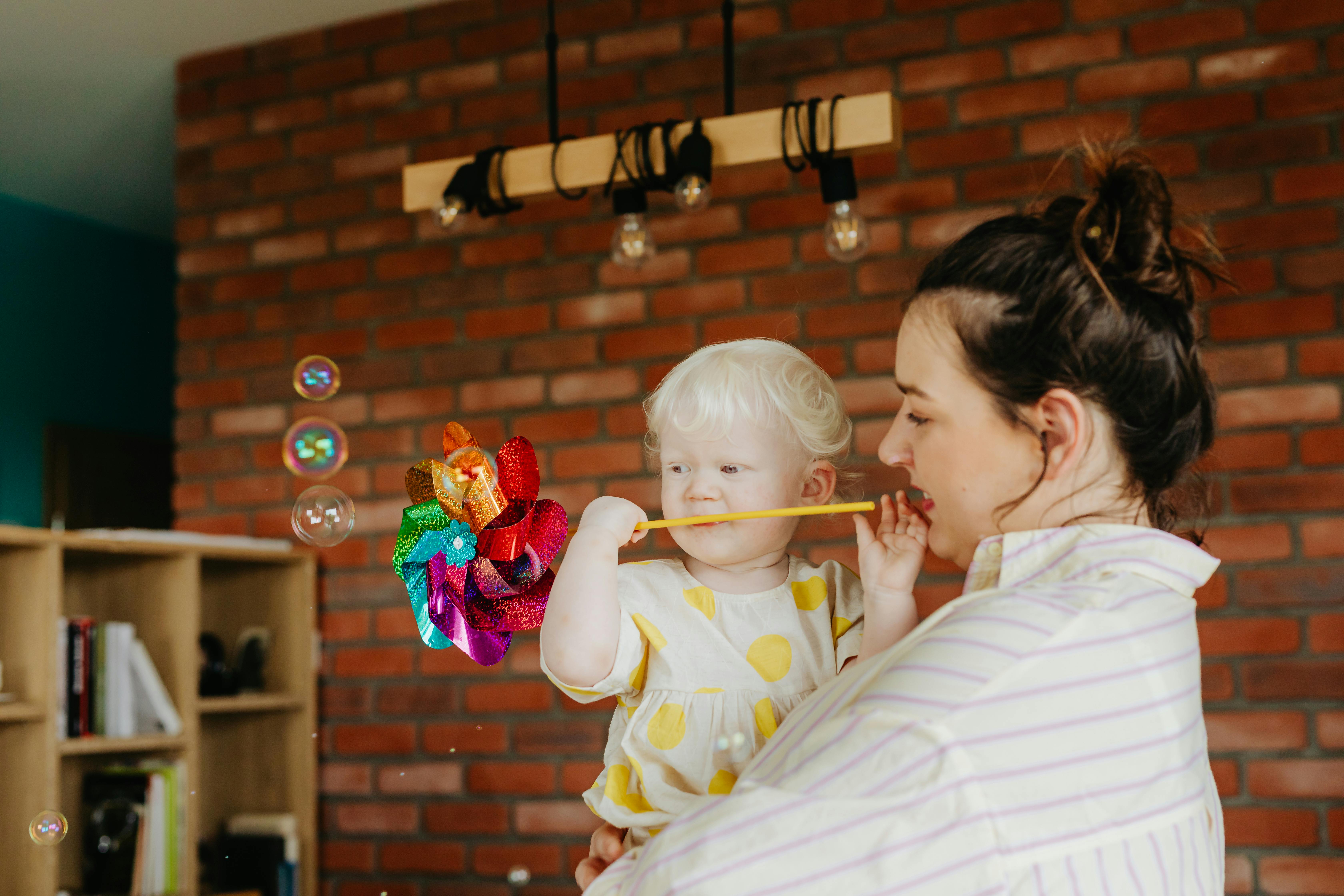 Top Tips for Effectively Communicating with Babysitters